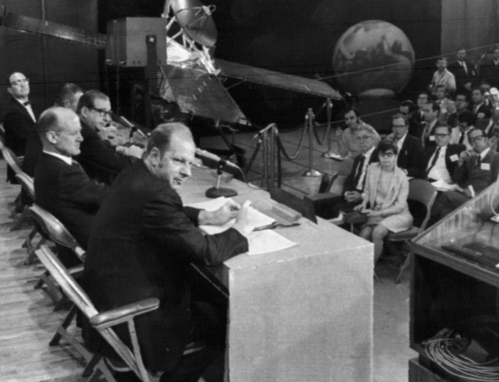 1969: Mariner 6